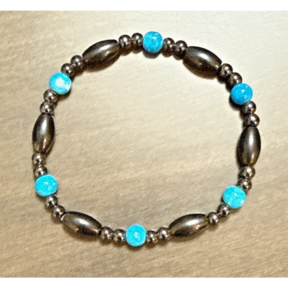 Hematite Beaded Turquoise Accent Stone Magnetic Stretch Bracelet 7.5 Inch Womens